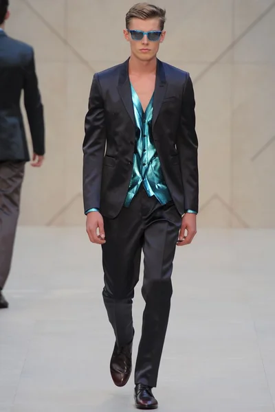 Look 38